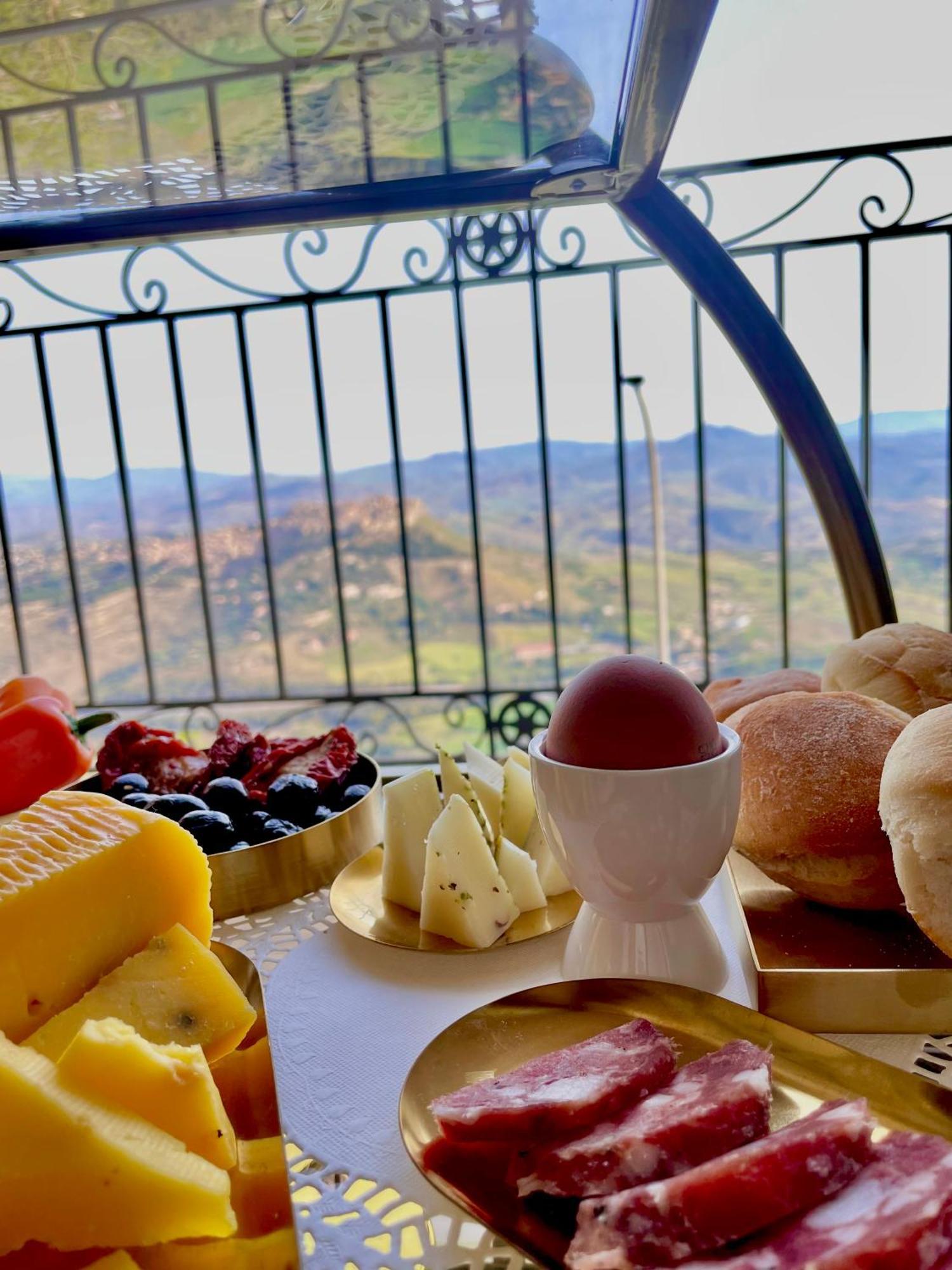 Dimora Del Duomo Hotel Enna Ngoại thất bức ảnh